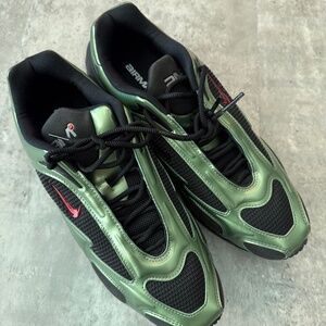 Nike air max am Fv 1920-004 Green Athletic Sneakers Womens 11.5